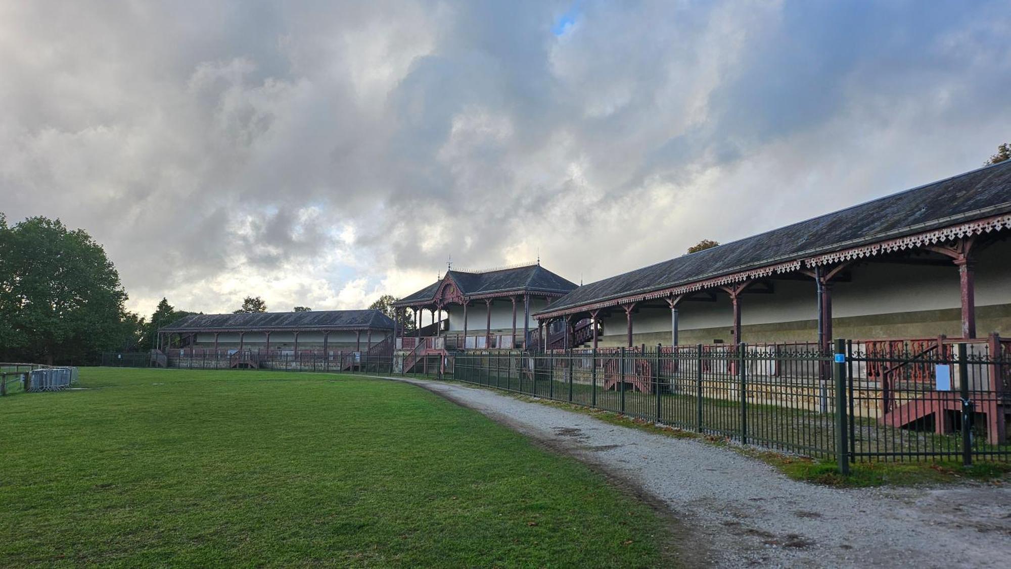 Studio De L'Hippodrome Mortagne-au-Perche Ngoại thất bức ảnh